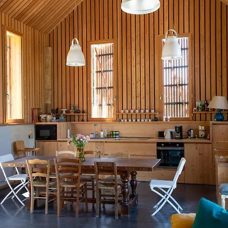 D'hotes Avec Piscine La Grange Milou Alojamento de Acomodação e Pequeno-almoço 2*