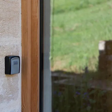 Bed & Breakfast D'hotes Avec Piscine La Grange Milou 2*